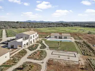 Spacious New-build Finca