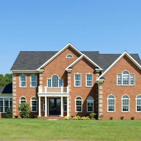 ESTATE HOME OFFERING A WEALTH OF CUSTOMIZATION OPTIONS