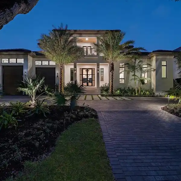 STUNNING NEW CARIBBEAN CONTEMPORARY RESIDENCE