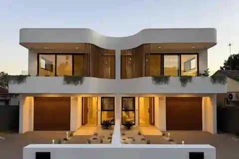 State-Of-The-Art Custom Duplex