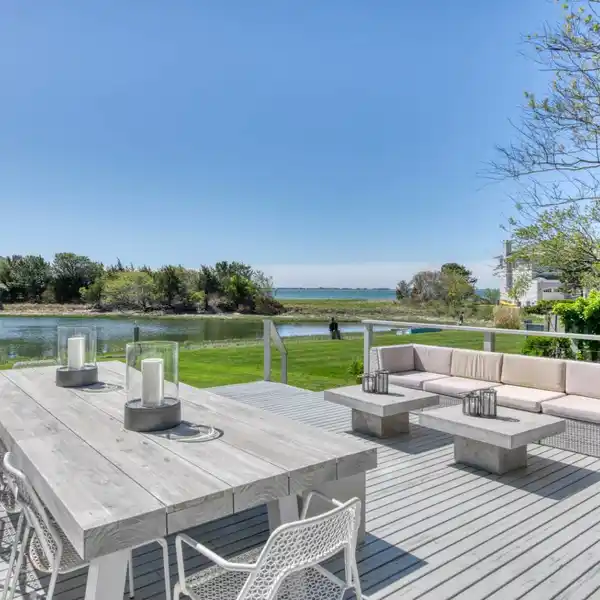 CHIC RENOVATED RENTAL