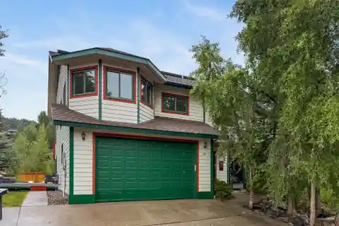 Mountain Living with In-Town Conveniences