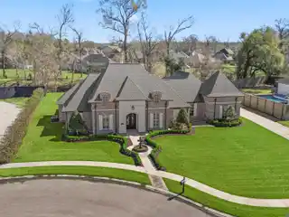 Stunning Home in Gated Community