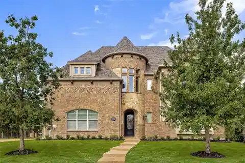 Custom Stunner in Hills of Kingwood