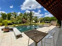 LARGE RENOVATED AND FURNISHED VILLA