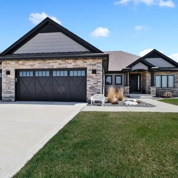 EXCEPTIONAL CUSTOM RANCH ON SPRAWLING PROPERTY