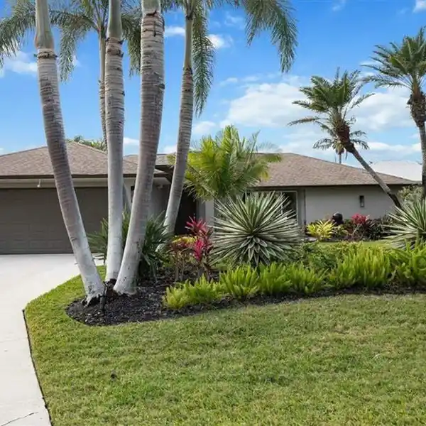 UPDATED WATERFRONT HOME IN BONITA SPRINGS