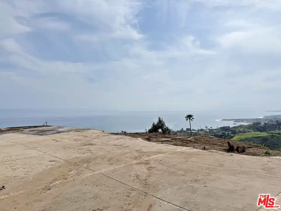 Rebuild a Malibu Dream Home
