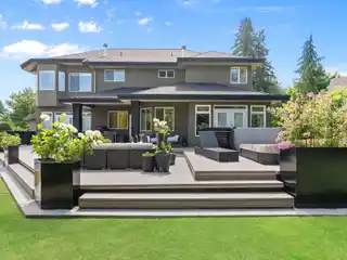 Elegant Home on a Chantrell Park Cul-de-sac