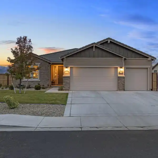 EXCEPTIONAL CUSTOM HOME WITH UNMATCHED PANORAMIC VIEWS