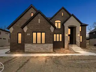 Custom Design a New Home in Shelby Township