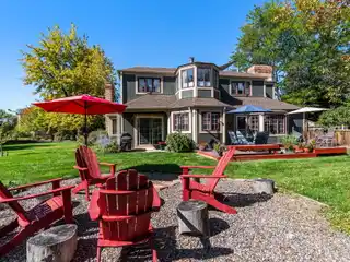 Charming Home in Gunbarrel Greens