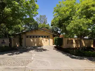 Charming Bungalow with Detached Casita
