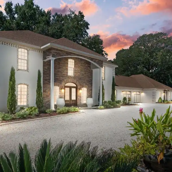 ELEGANT FAIRHOPE FRUIT AND NUT DISTRICT
