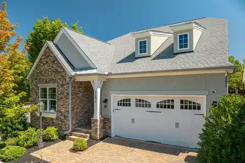 Elegant Classica Home with Private Outdoor Oasis