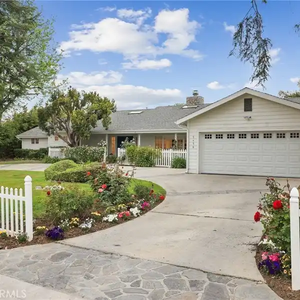 RARE SINGLE-STORY GEM IN SOUGHT AFTER TARZANA