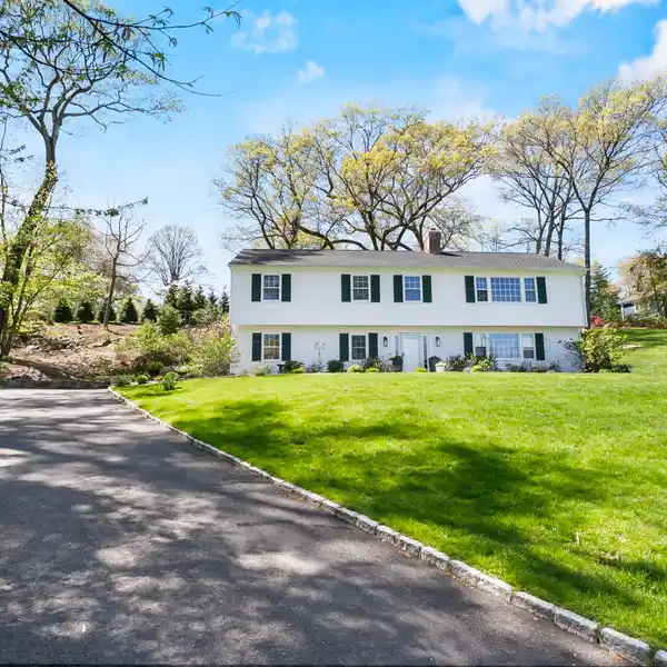 WELCOMING HOME ON A SOUGHT-AFTER CUL-DE-SAC