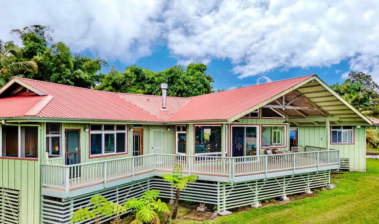 Equestrian Country Living in Hilo