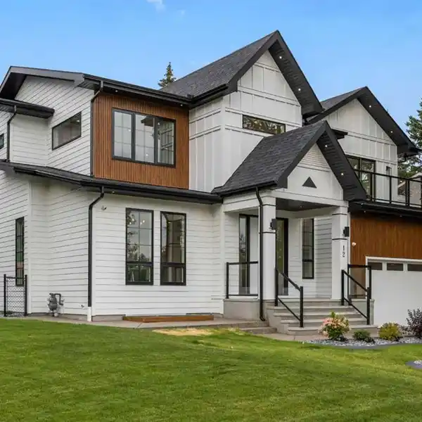 BRAND-NEW CUSTOM BUILD IN VARSITY