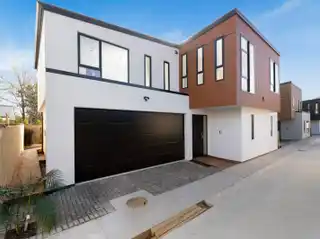 Brand-New Contemporary Home with Blue-Chip Lifestyle