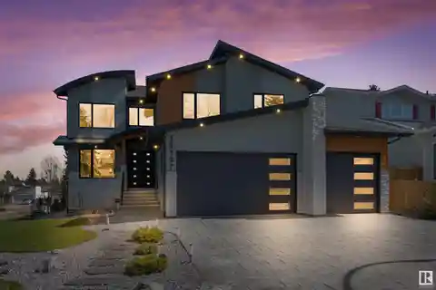 Gorgeous Home in the Heart of Riverbend