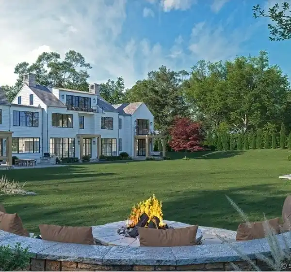 EXCEPTIONAL NEW ESTATE IN PRIME LOCATION