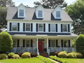 Beautifully Maintained Home in Coveted Edgewater