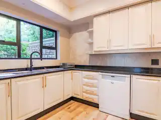 Grand Estate Living with Unmatched City Vistas