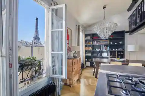 Split-Level with Iconic Eiffel Views