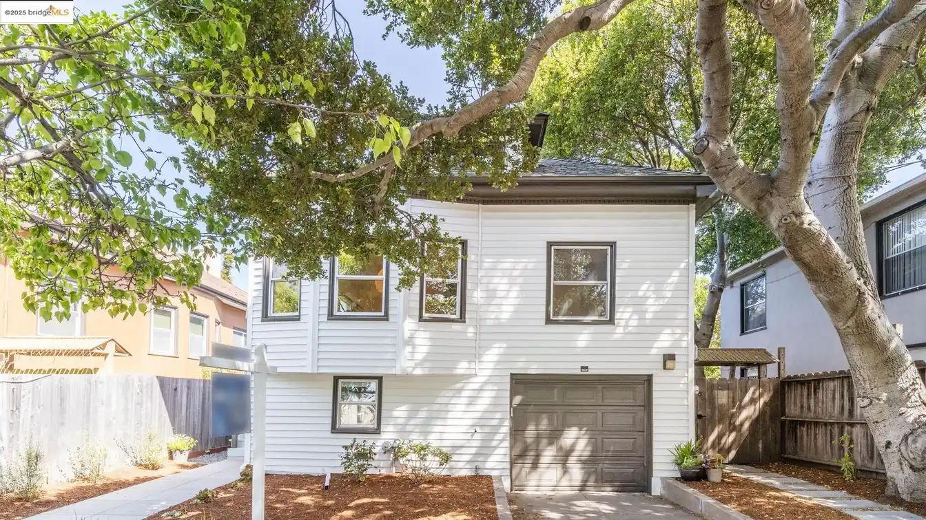 Charming West Berkeley Victorian