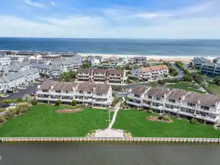 Exceptional Townhouse in Ocean Reef