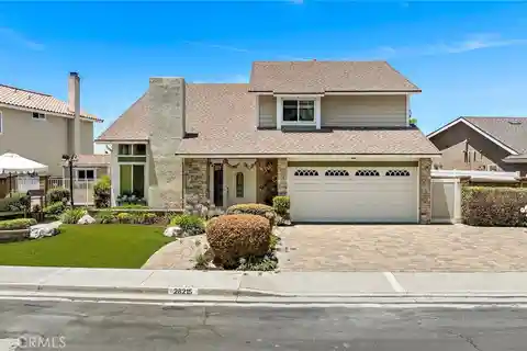 Spacious Home with Stunning City View Deck