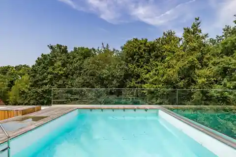 Light-Filled Completely Renovated Penthouse