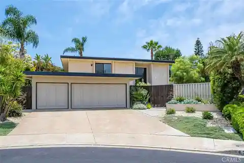 One-of-a-kind Retreat in Bixby Hill