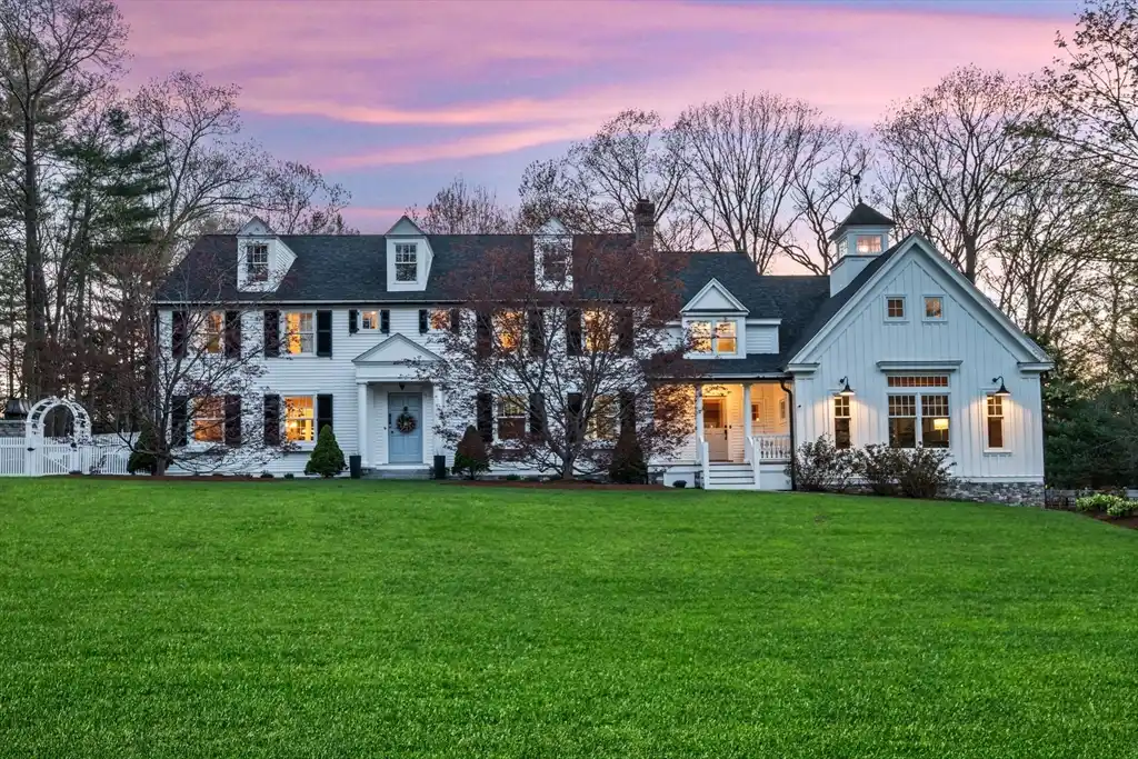 Timeless New England Architecture Meets Modern Luxury