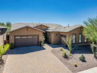 Stunning Residence in Oro Valley's Exclusive Eagles Summit Community