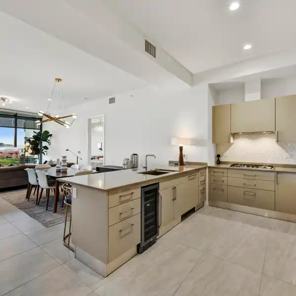 UPGRADED PENTHOUSE UNIT WITH UNOBSTRUCTED VIEWS