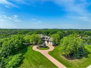 Incredible Estate in Symphony Hills