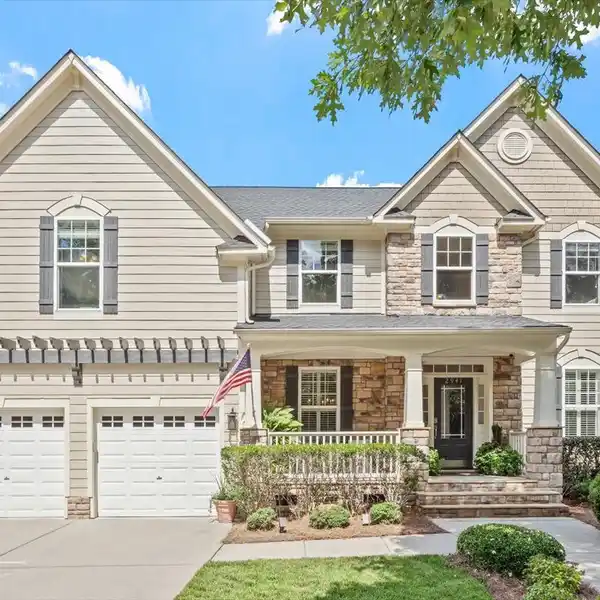 BEAUTIFUL MOVE-IN READY HOME IN BEDFORD AT FALLS RIVER
