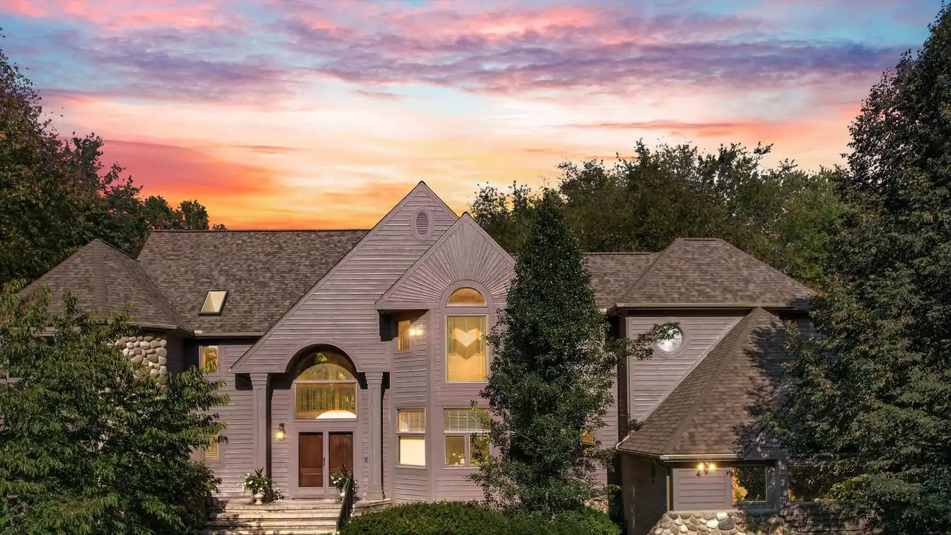 Quality-built Contemporary on 2.5 Wooded Acres