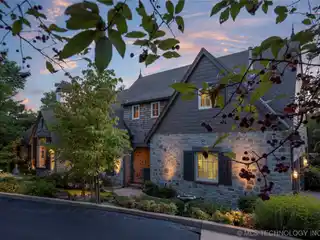 Peace and Privacy on Oaks Country Club