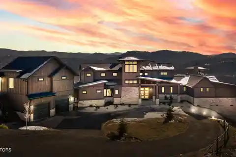 Manna Mountain Lodge