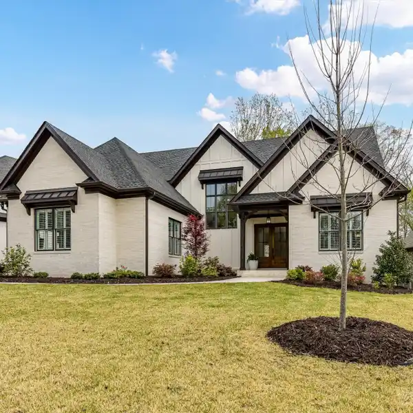 EXQUISITE CUSTOM HOME ON A PRIVATE LOT