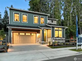 New Modern Farmhouse in Coyote Woods