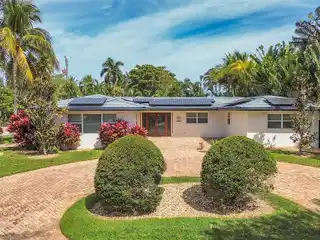 Pristine Three-bedroom Home in Lauderdale by the Sea