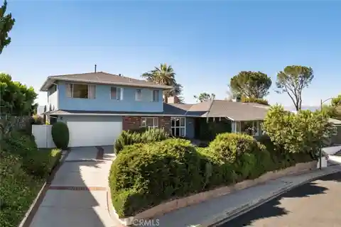 Serene Street, Minutes from Topanga Village