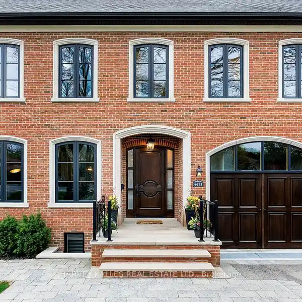 CAPTIVATING BRIGHT AND AIRY HOME