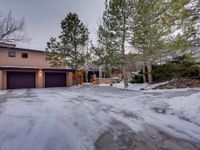 MASTERFUL DESIGN AND LUXURY IN BROADMOOR