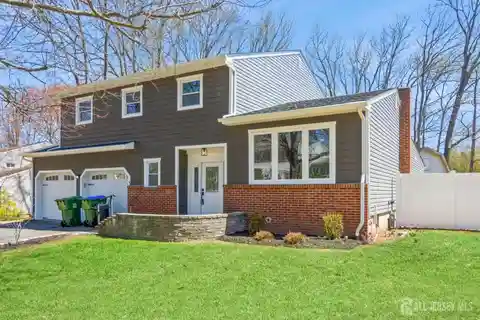 Completely Renovated Open-concept Home