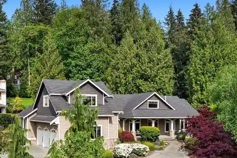 Spectacular Home in the Highlands